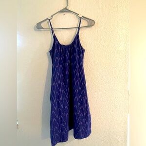 Madewell blue patterned dress with two side pockets size XXS